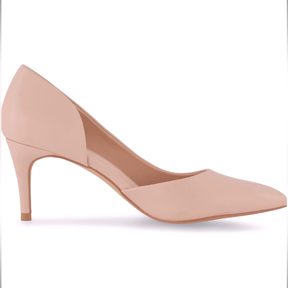 NIB Cushionaire Blush Pumps